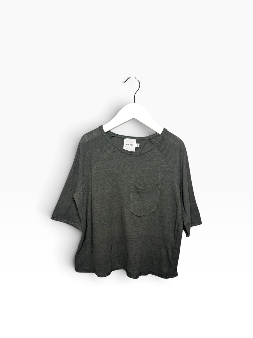 ⭐️ 5/$30 Kindly the Label Kids Oversized Shirt size 5-6T